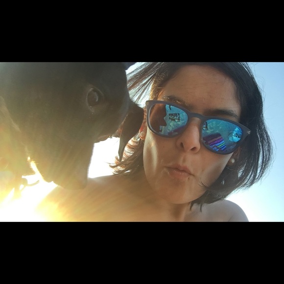 Meet your Posher, Elizabeth - Picture 1 of 1